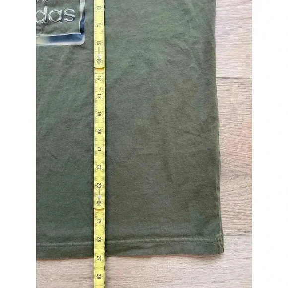 Adidas Trefoil Iridescent Logo Olive Green Short Sleeve T-Shirt Sz M - Picture 8 of 9